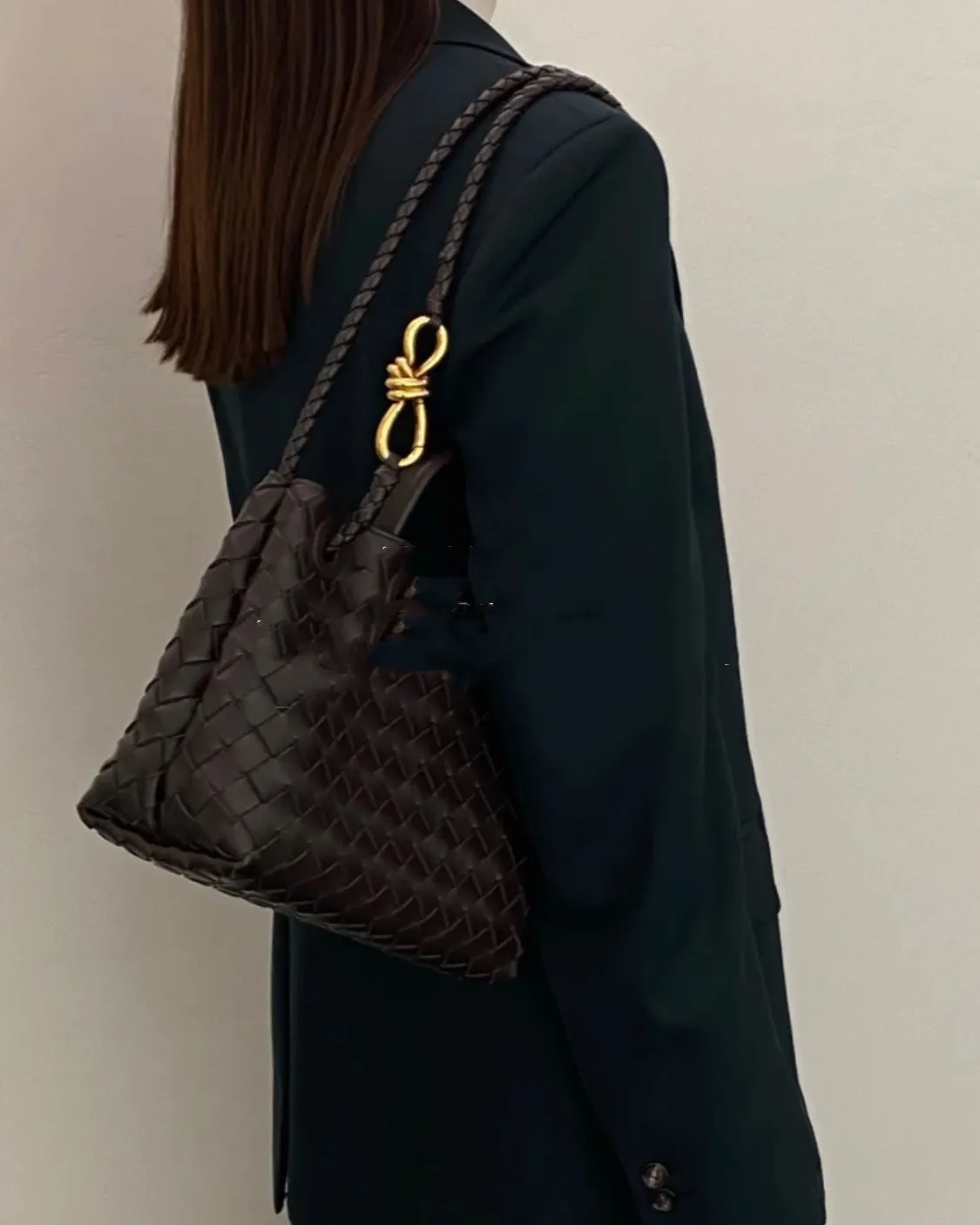 Look, the old money style is here, isn’t it?